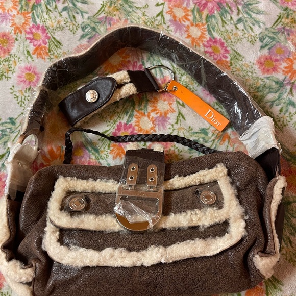 Christian Dior shearling Flight Bag Authenticity Certificate Card - Picture 12 of 15